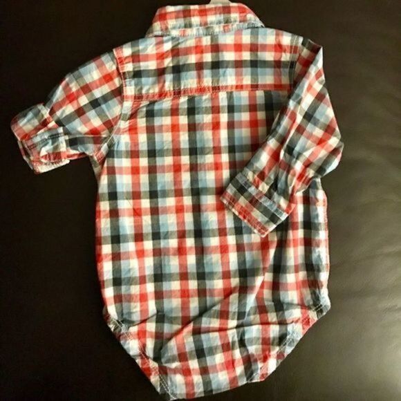 Oshkosh boy  button down size 9months​​ - Picture 3 of 4